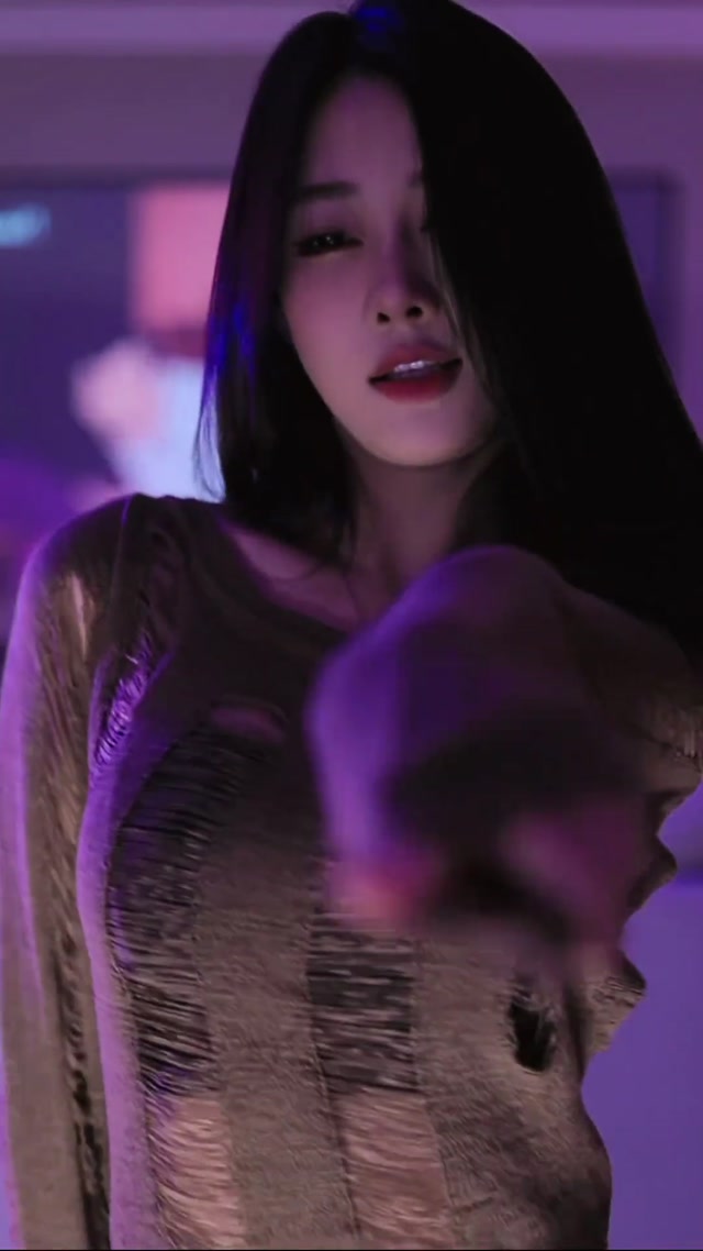 #豹走小慕林 #暴走小慕林 2024.12.02《Lifestyle》#感觉至上 #纯欲天花板 #浅跳一下